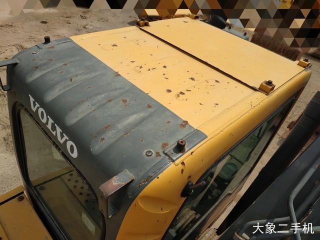 沃尔沃 EC210BLC 挖掘机