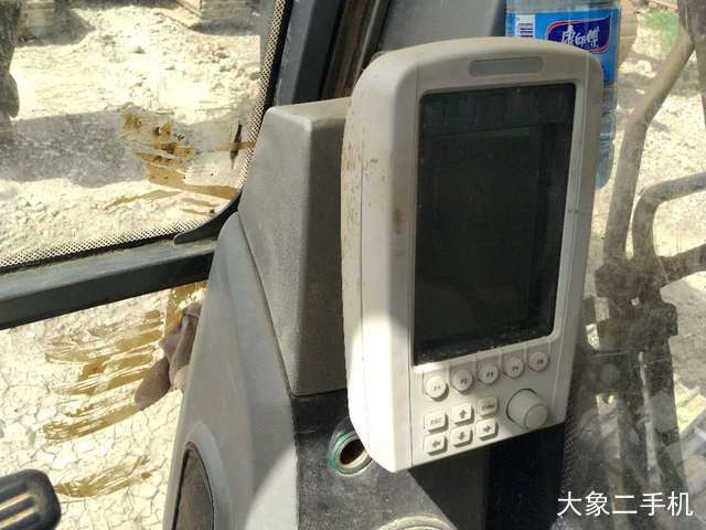 三一重工 SY285C-8 挖掘机