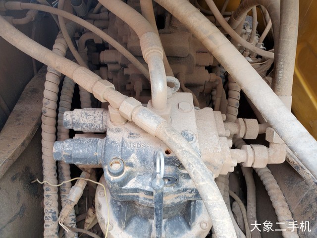 徐工 XE135B 挖掘机