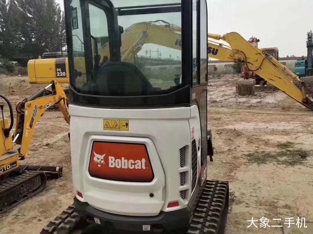 山猫 E20 挖掘机