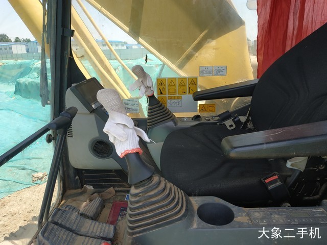 小松 PC200LC-8M0 挖掘机