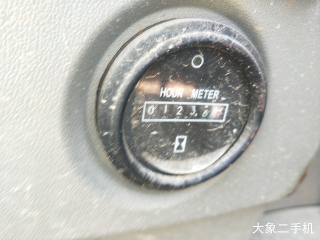 现代 R150LC-7 挖掘机