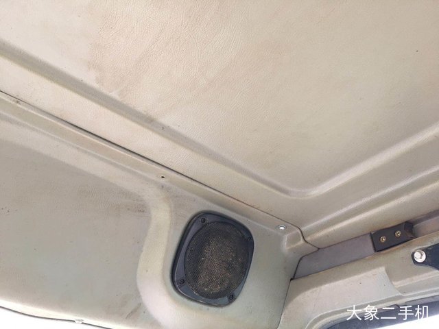 徐工 XE135B 挖掘机