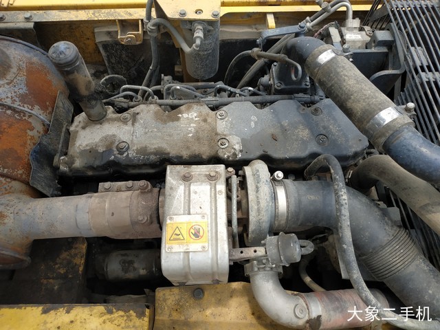 小松 PC220-8 挖掘机