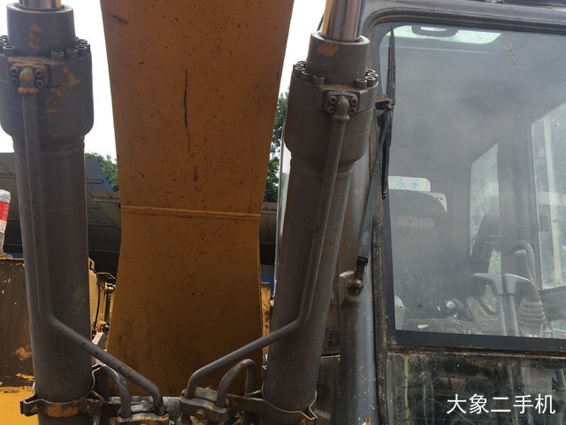 徐工 XE135B 挖掘机