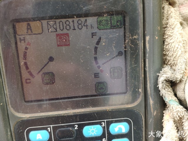 小松 PC270-7 挖掘机