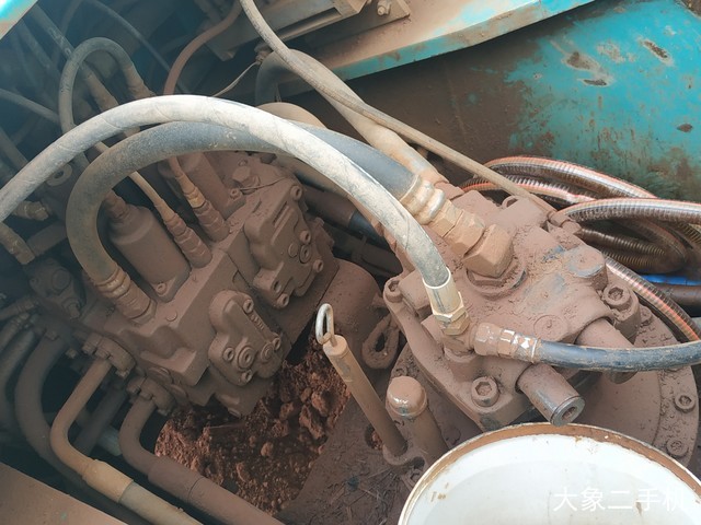 神钢 SK260LC-8 挖掘机