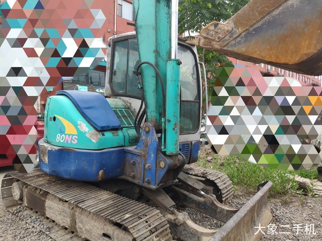 石川岛 IHI 80NX 挖掘机