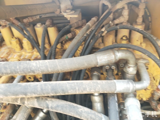 卡特彼勒 323DL 挖掘机