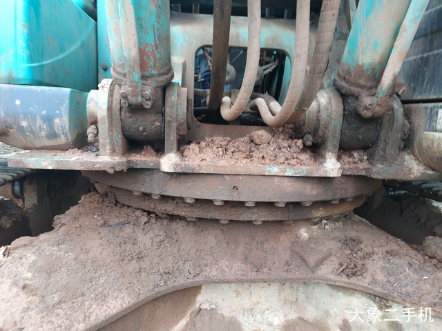 神钢 SK260LC-8 挖掘机