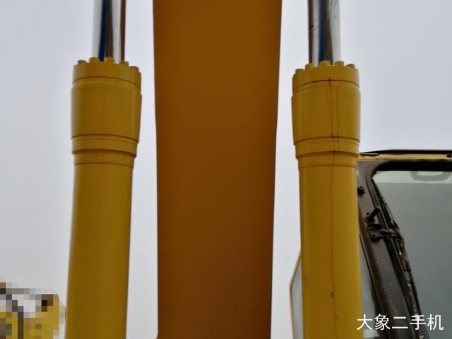 小松 PC220-8 挖掘机
