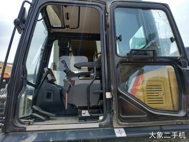 三一重工 SY245H 挖掘机