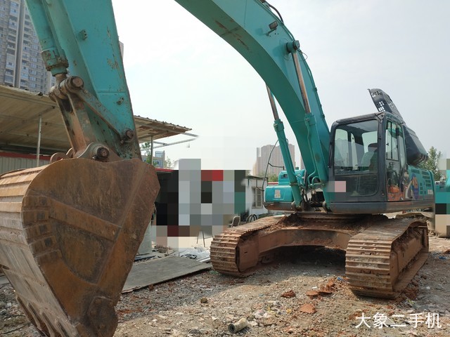 神钢 SK350LC-8 挖掘机