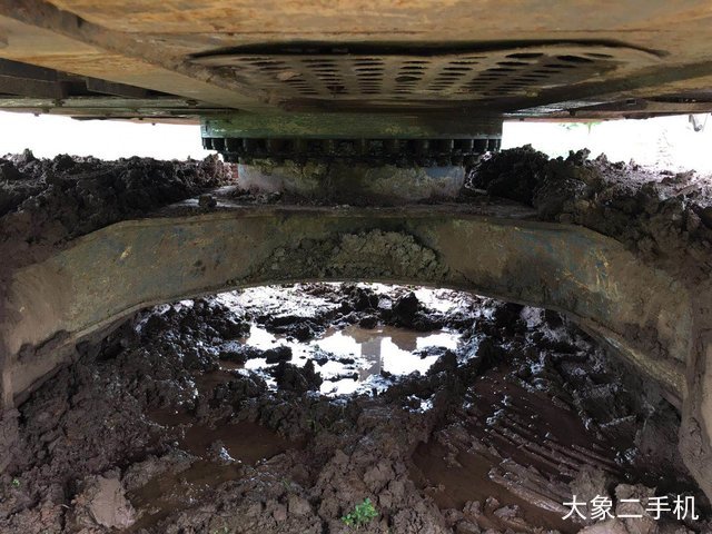 徐工 XE135B 挖掘机