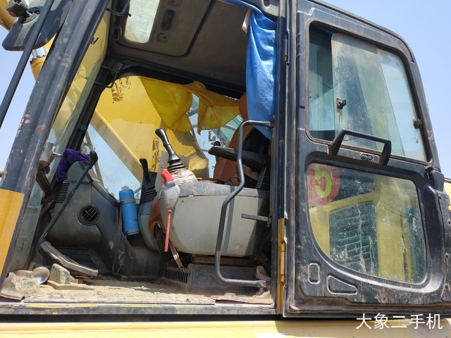 小松 PC210LC-8(800mm履带板) 挖掘机