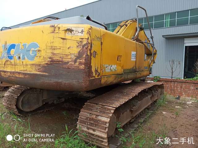 徐工 XE260C 挖掘机