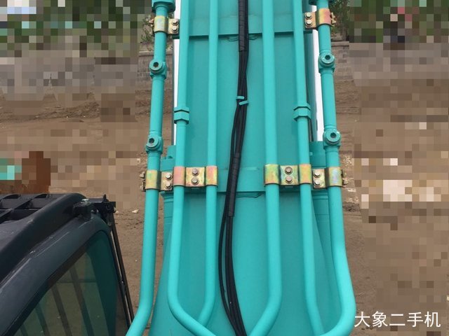 神钢 SK330 挖掘机