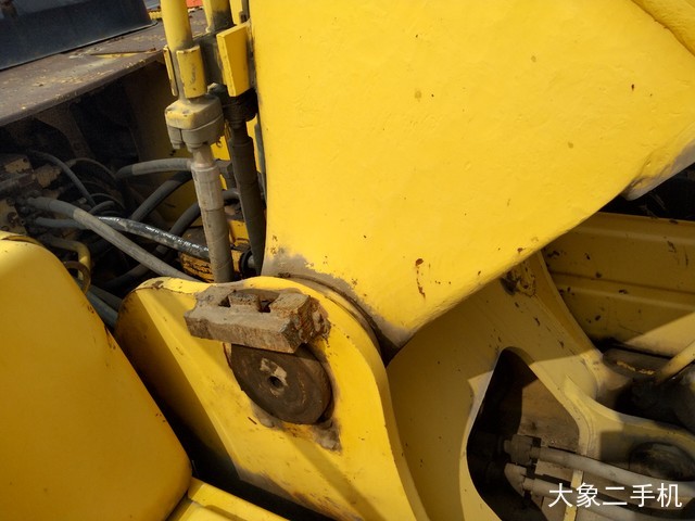 小松 PC240LC-8 挖掘机