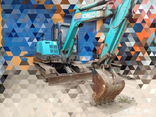 神钢 SK60-C 挖掘机