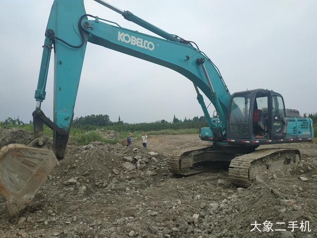 神钢 SK350LC-8 挖掘机