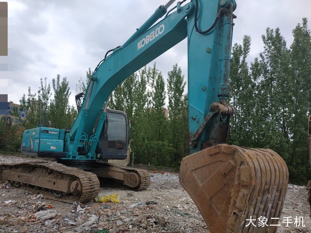 神钢 SK260LC-8 挖掘机