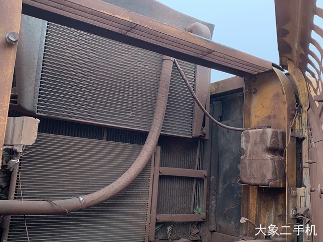 现代 R305LC-9T 挖掘机
