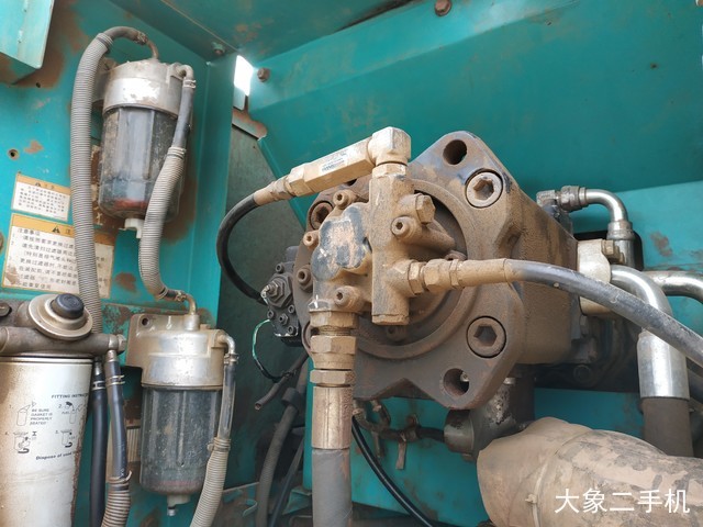 神钢 SK350LC-8 挖掘机