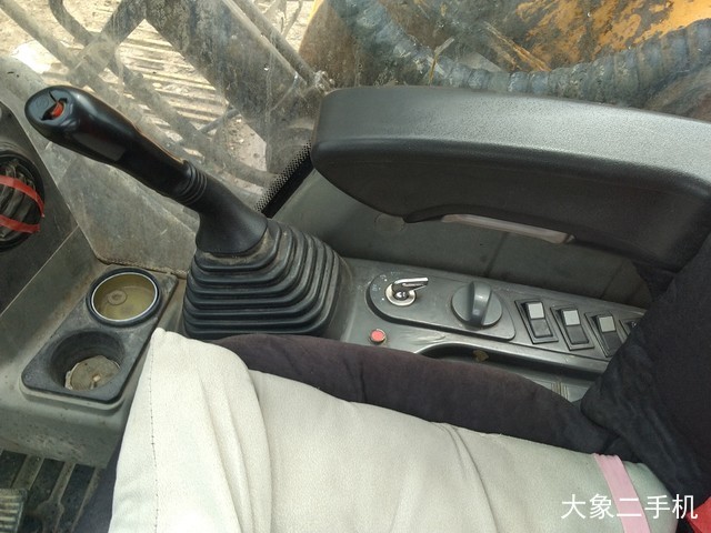 三一重工 SY235C-9 挖掘机