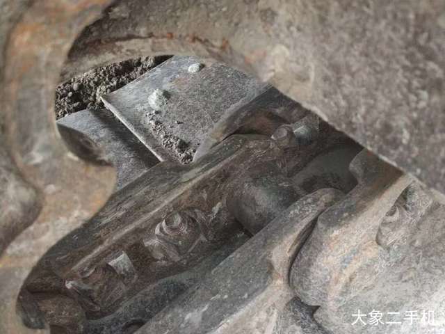 现代 R80-7 挖掘机