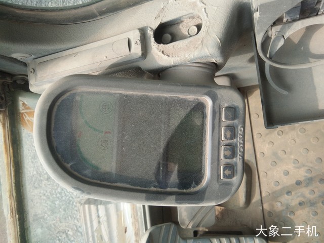 沃尔沃 EC210B 挖掘机