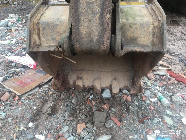 三一重工 SY135C 挖掘机