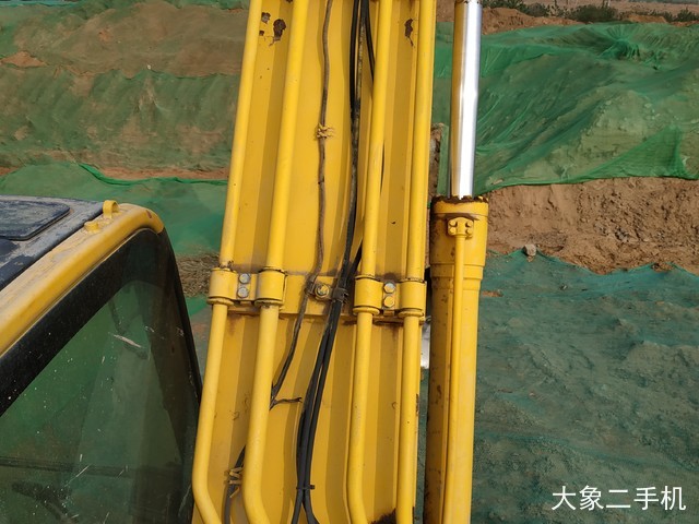 小松 PC240LC-8 挖掘机