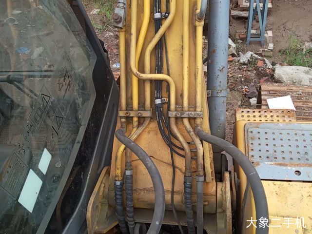 徐工 XE150D 挖掘机