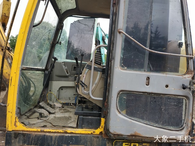 现代 R60-7 挖掘机