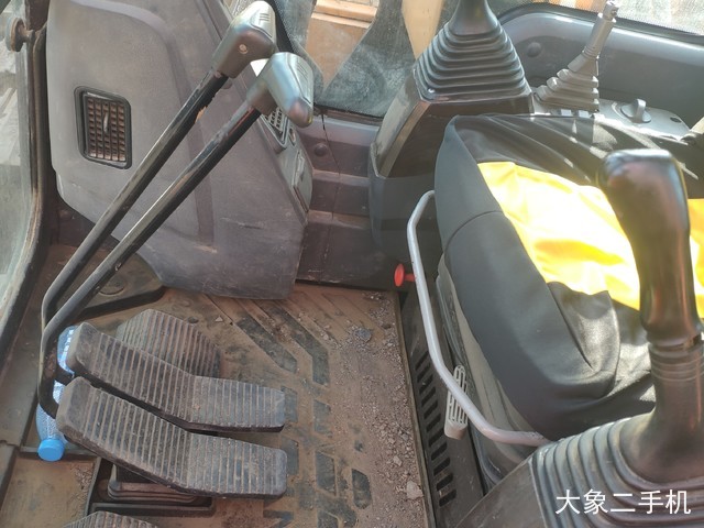 三一重工 SY75C-9 挖掘机