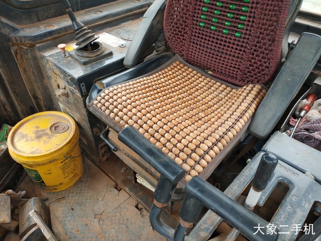 山推 SD16标准型 推土机