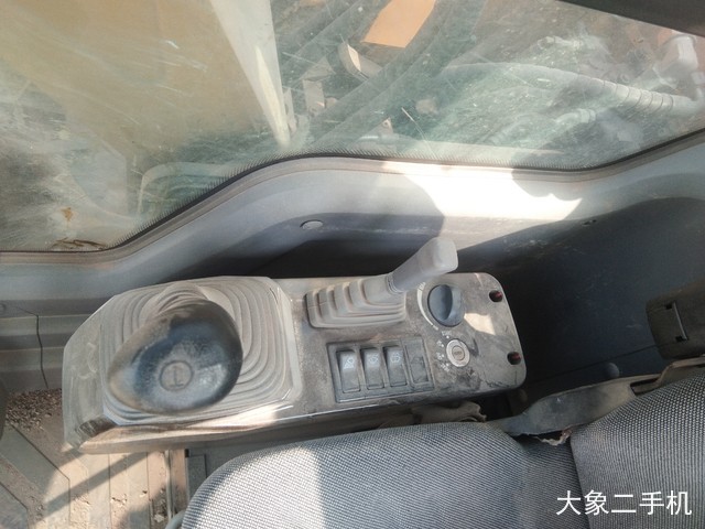 三一重工 SY75C 挖掘机