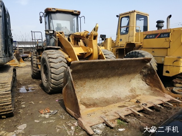 龙工 LG855B 装载机