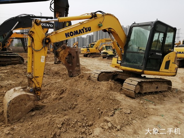 小松 PC60-8 挖掘机