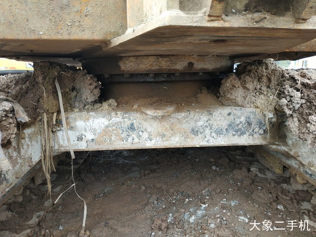 雷沃重工 FR60V8 挖掘机