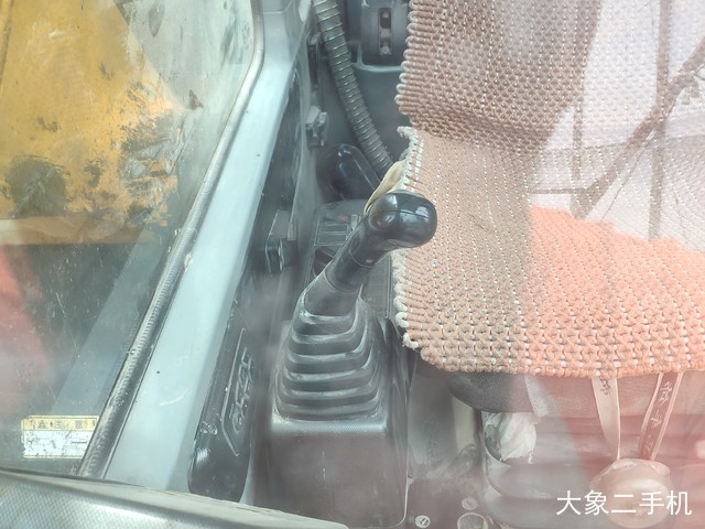 现代 R225LC-7 挖掘机