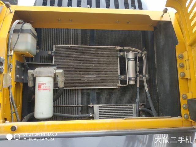 雷沃重工 FR480E 挖掘机