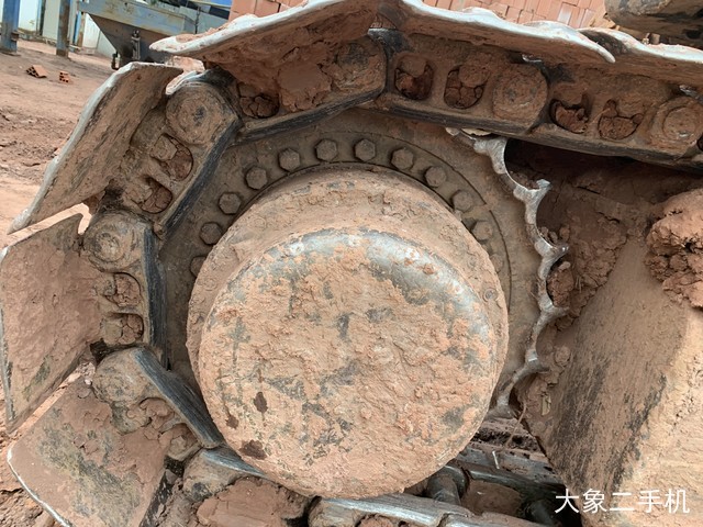 现代 R305LC-9T 挖掘机