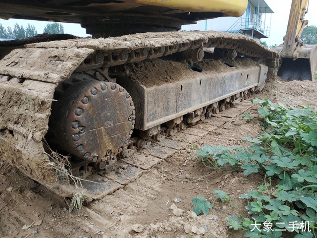 小松 PC200-8 挖掘机