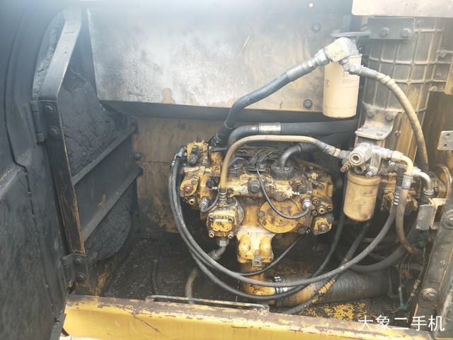 卡特彼勒 320C 挖掘机