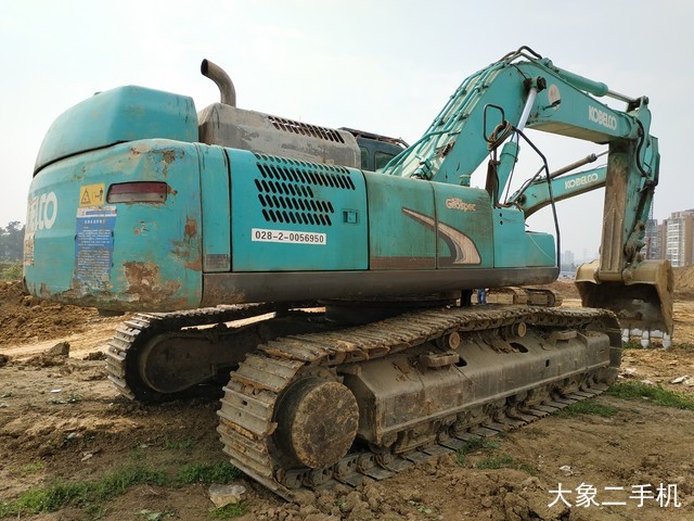 神钢 SK480LC-8 挖掘机