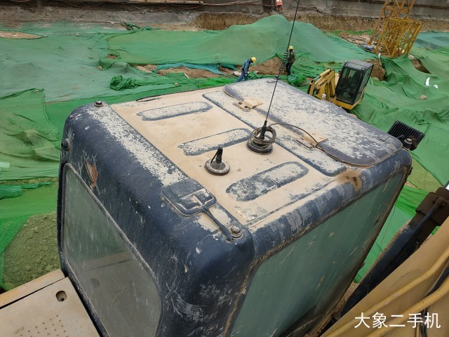 卡特彼勒 323DL 挖掘机