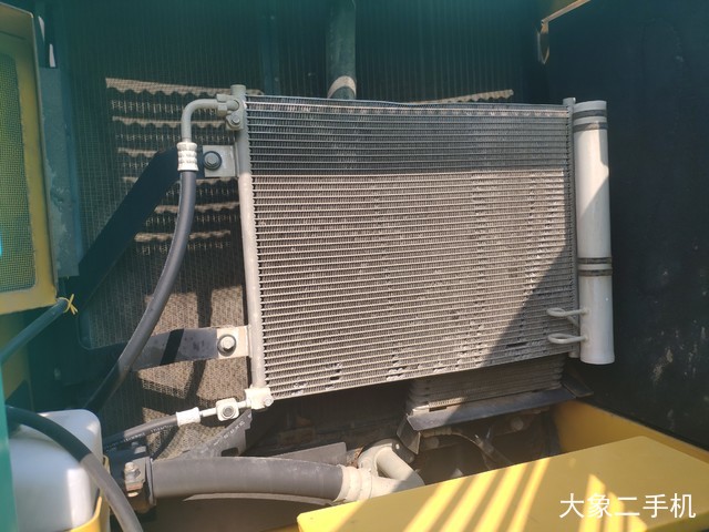 小松 PC200-8N1 挖掘机