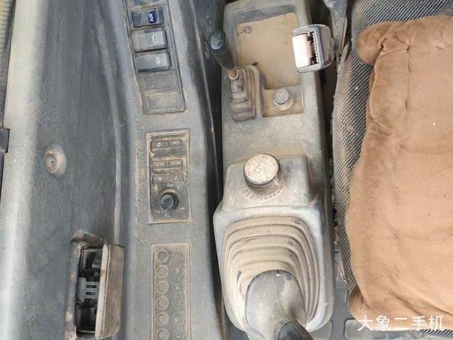 现代 R60-9 挖掘机