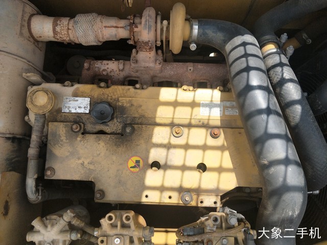 卡特彼勒 323DL 挖掘机